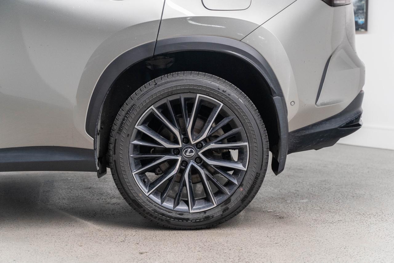 2025 Lexus NX 350h Executive Pkg Fuel Sipper Welcome Trades Photo