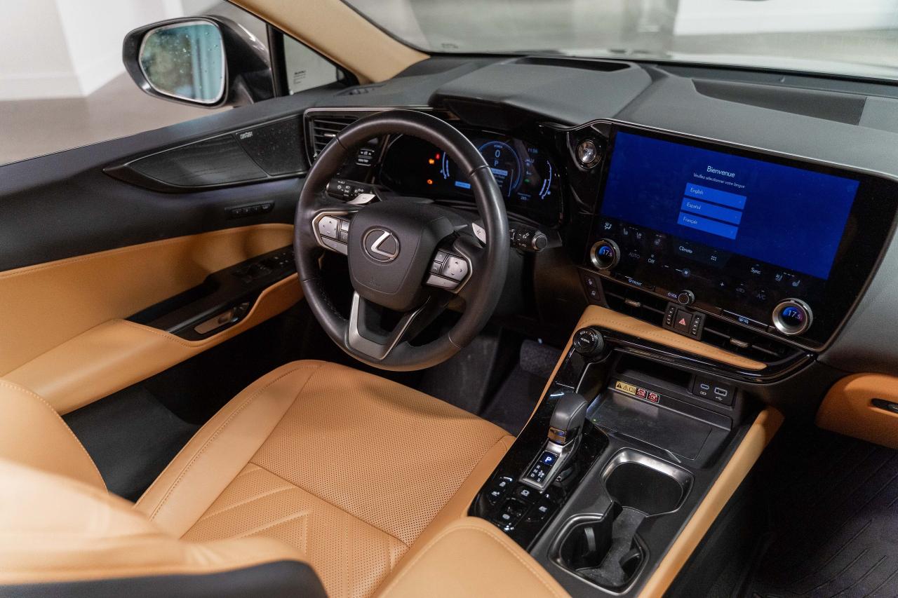 2025 Lexus NX 350h Executive Pkg Fuel Sipper Welcome Trades Photo