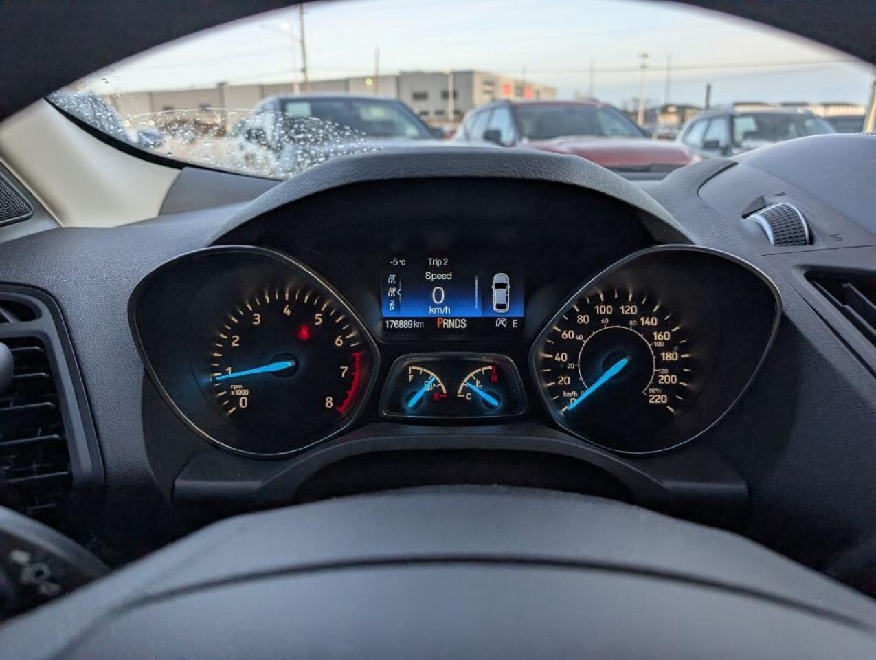 2017 Ford Escape SE 4WD   NAV   CAMERA   HTD SEATS   POWER LIFT GAT Photo