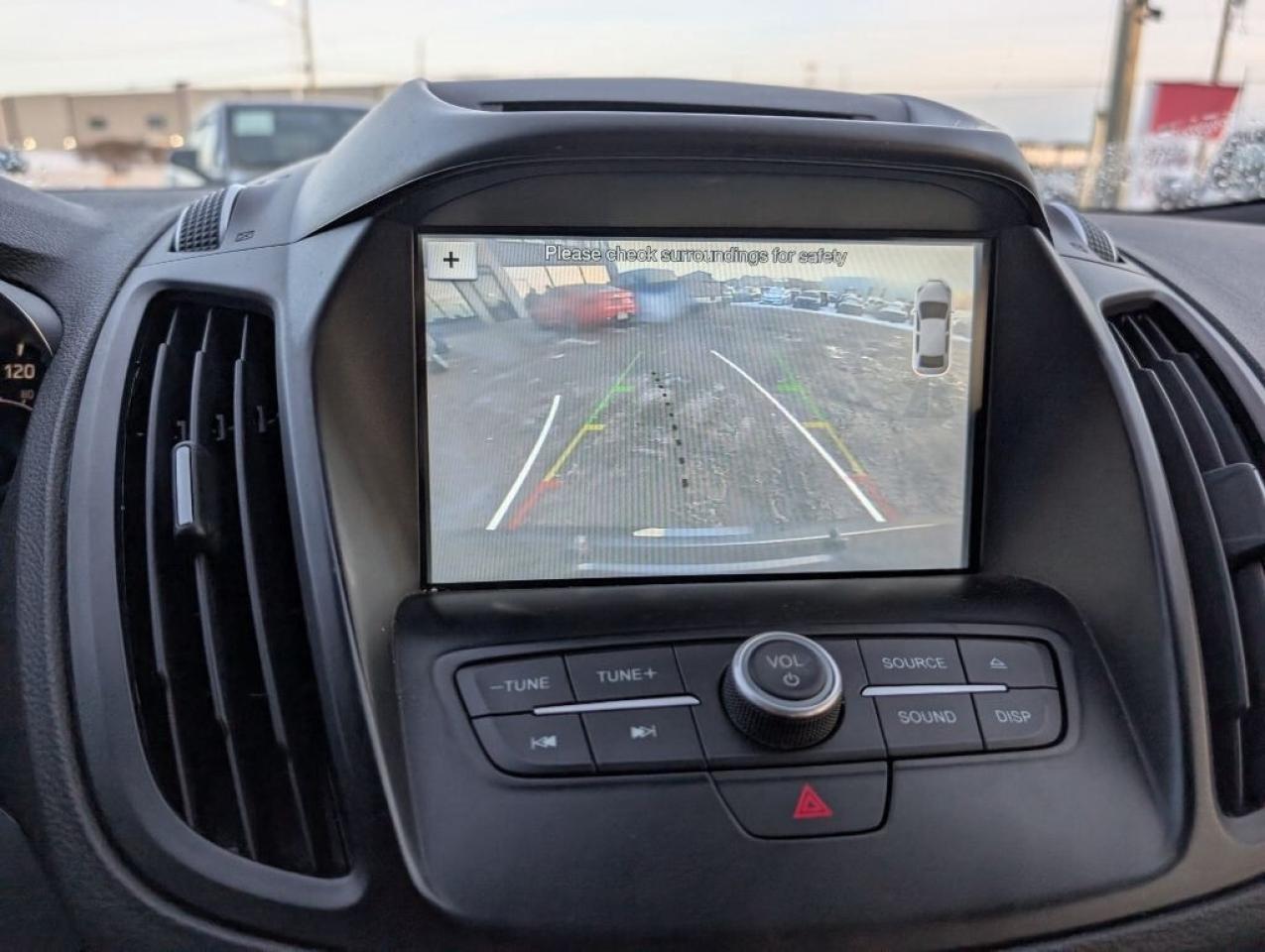 2017 Ford Escape SE 4WD   NAV   CAMERA   HTD SEATS   POWER LIFT GAT Photo