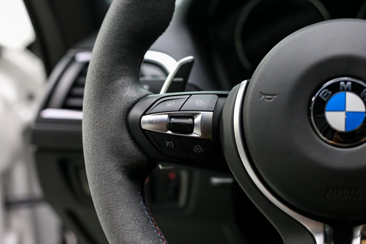 2020 BMW M2 CS 444HP  CARBONCERAMICBRAKES CARBONROOF NAV Photo