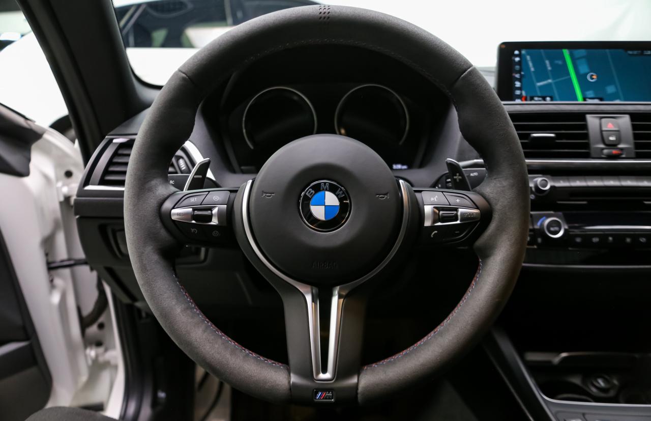 2020 BMW M2 CS 444HP  CARBONCERAMICBRAKES CARBONROOF NAV Photo