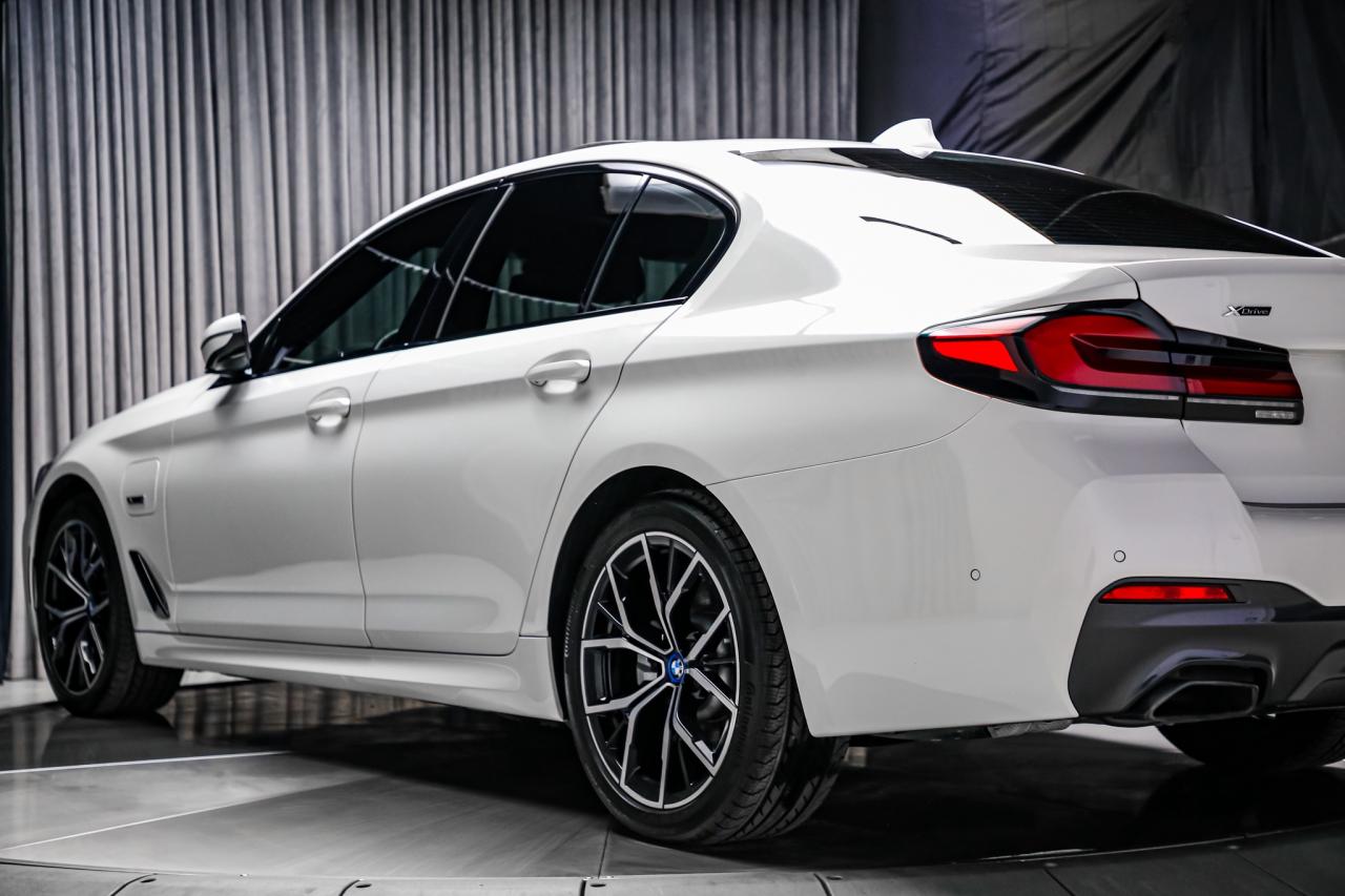 2022 BMW 5 Series 530e xDrive PLUG-IN HYBRID M-SPORT  NAV CAM HUD Photo
