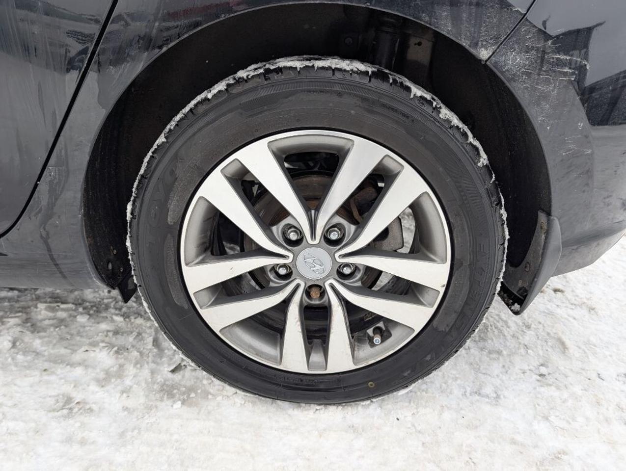 2019 Hyundai Elantra GT Preferred   CAMERA   BLIND SPOT   HTD SEATS & STEE Photo