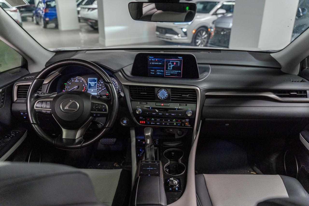 2022 Lexus RX Moonlight Pkg Safety Certified Welcome Trades Photo