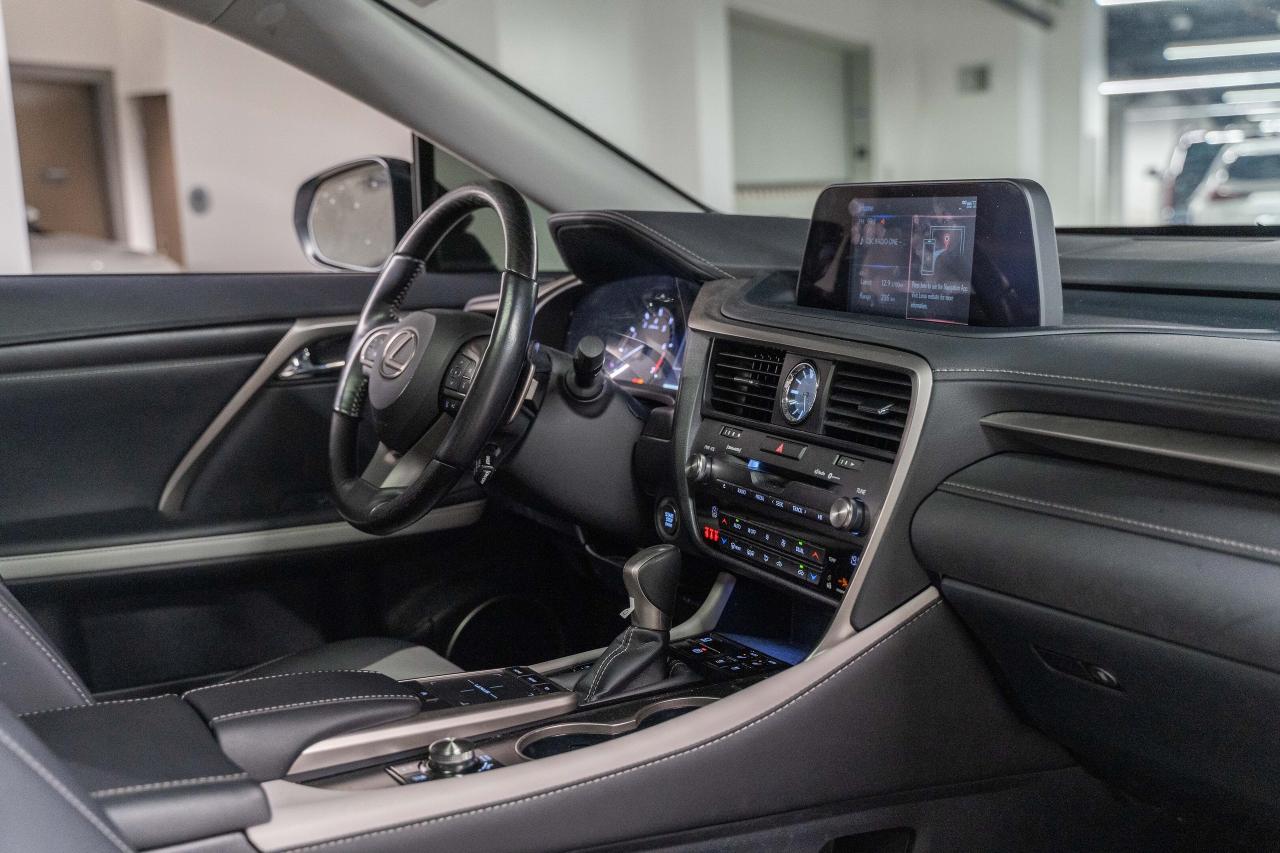 2022 Lexus RX Moonlight Pkg Safety Certified Welcome Trades Photo