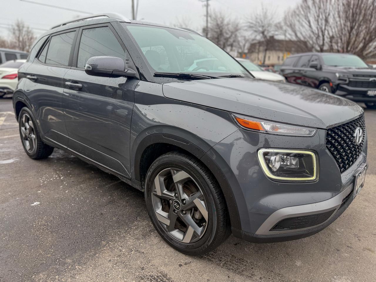 2023 Hyundai Venue Preferred/BSM/CAMERA/REMOTE/ROOF/1.6L/LEATHER Photo