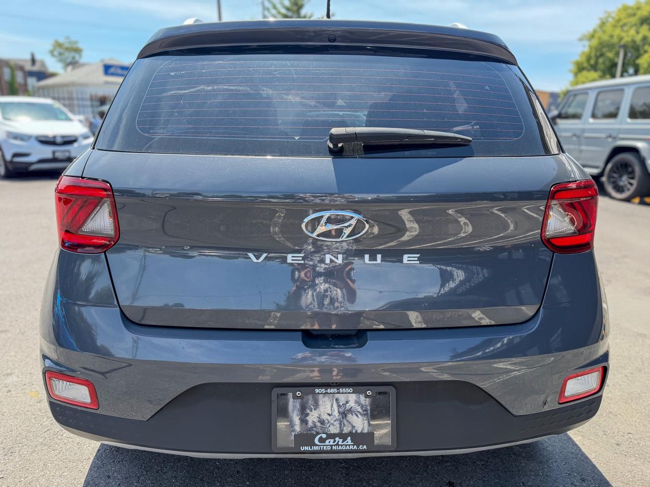 2023 Hyundai Venue Preferred/BSM/CAMERA/REMOTE/ROOF/1.6L/LEATHER Photo