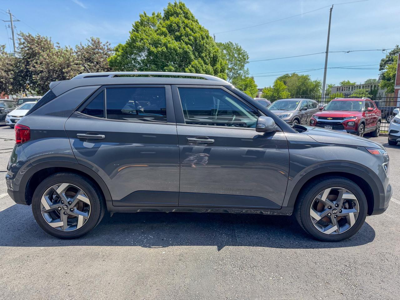 2023 Hyundai Venue Preferred/BSM/CAMERA/REMOTE/ROOF/1.6L/LEATHER Photo