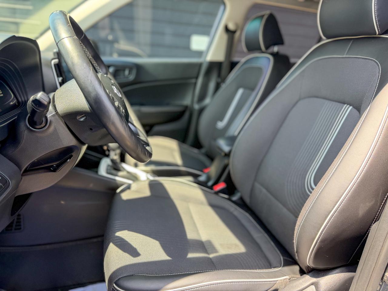 2023 Hyundai Venue Preferred/BSM/CAMERA/REMOTE/ROOF/1.6L/LEATHER Photo