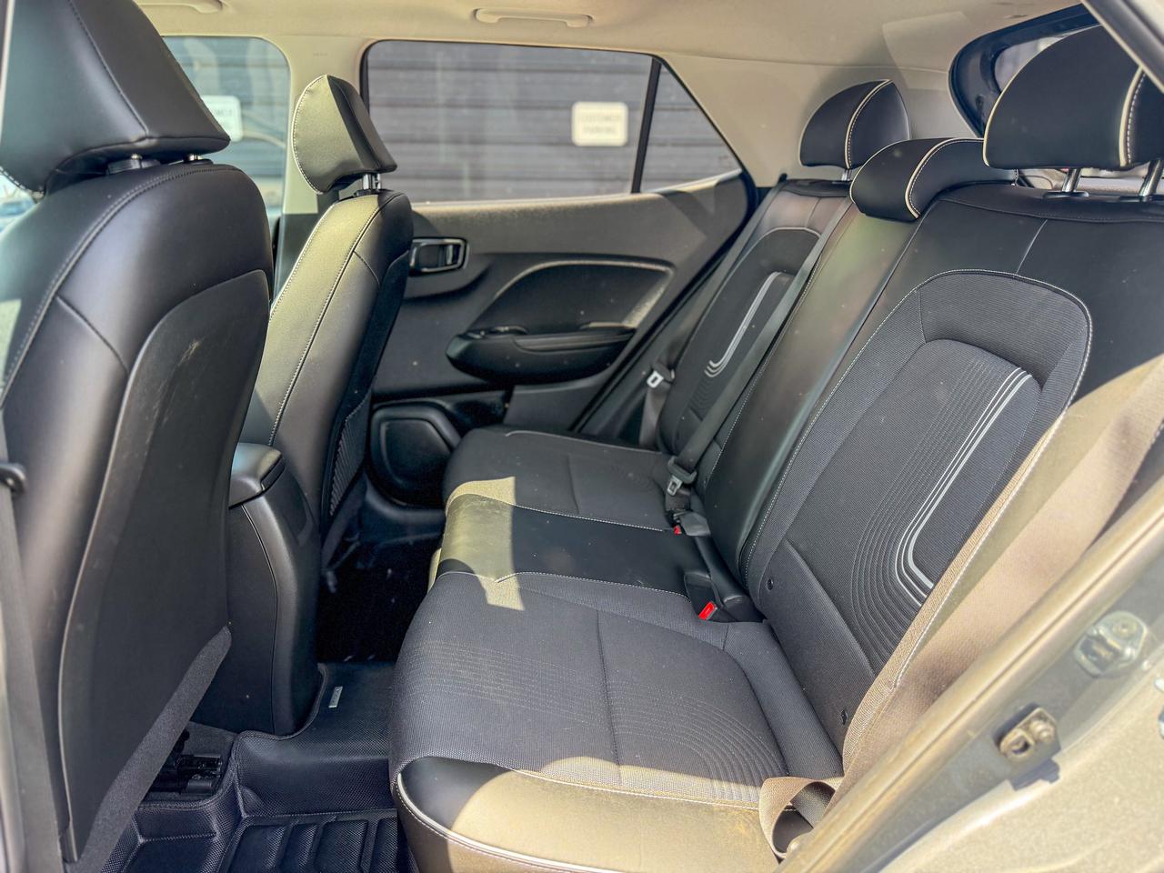 2023 Hyundai Venue Preferred/BSM/CAMERA/REMOTE/ROOF/1.6L/LEATHER Photo
