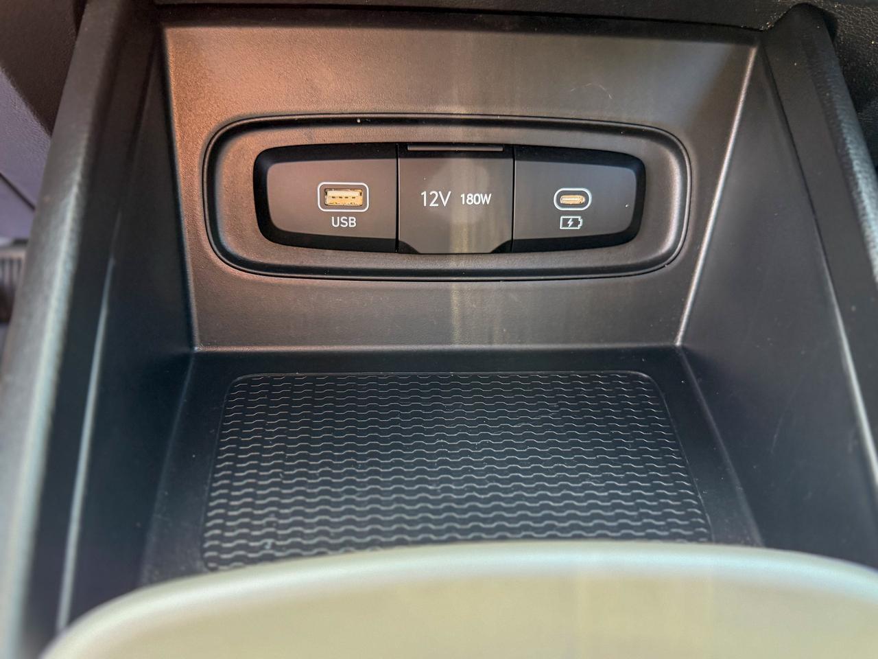 2023 Hyundai Venue Preferred/BSM/CAMERA/REMOTE/ROOF/1.6L/LEATHER Photo