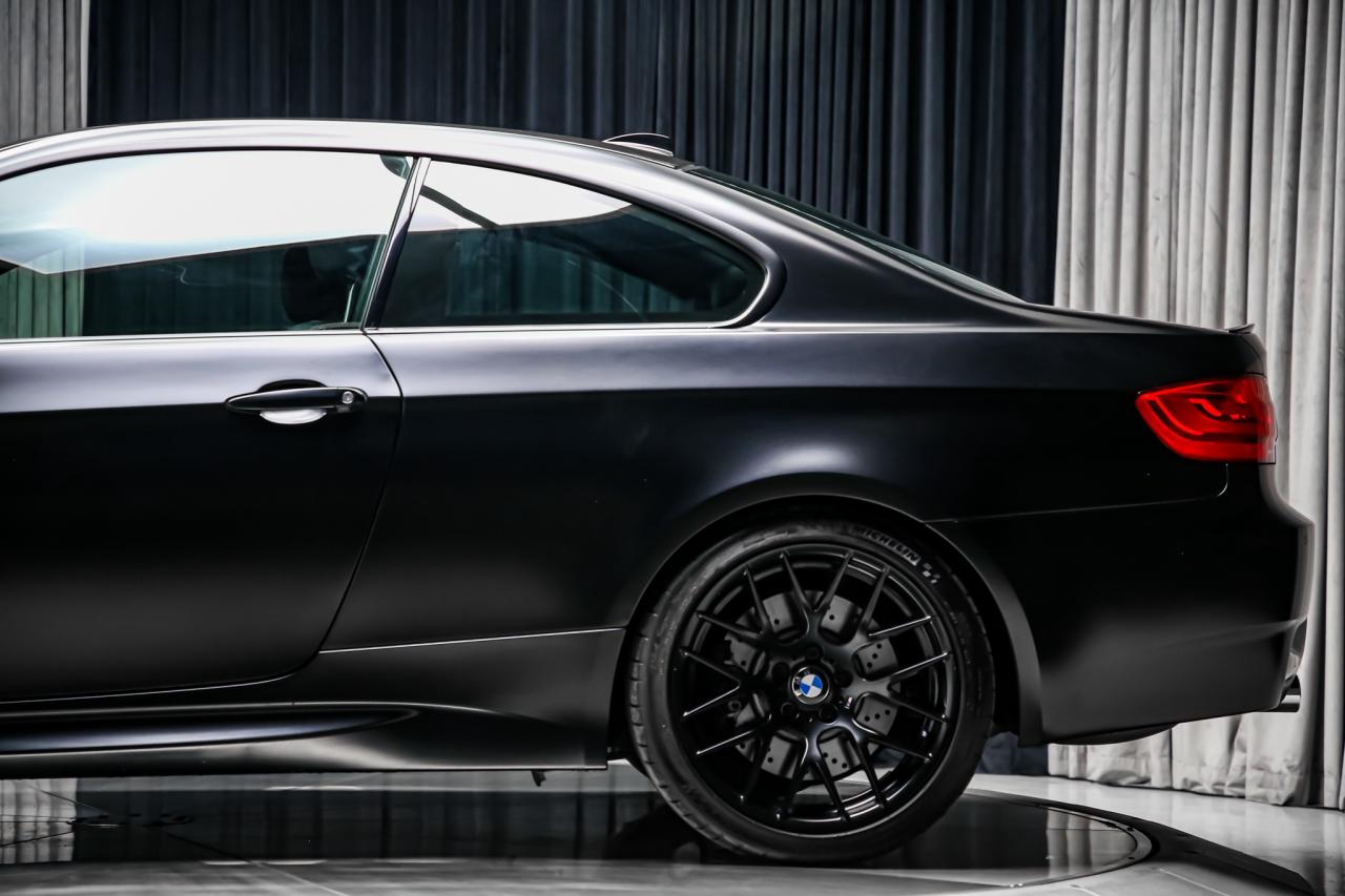 2012 BMW M3 COMPETITION PKG V8 414HP  CARBONROOF NAV FROZENBLK Photo