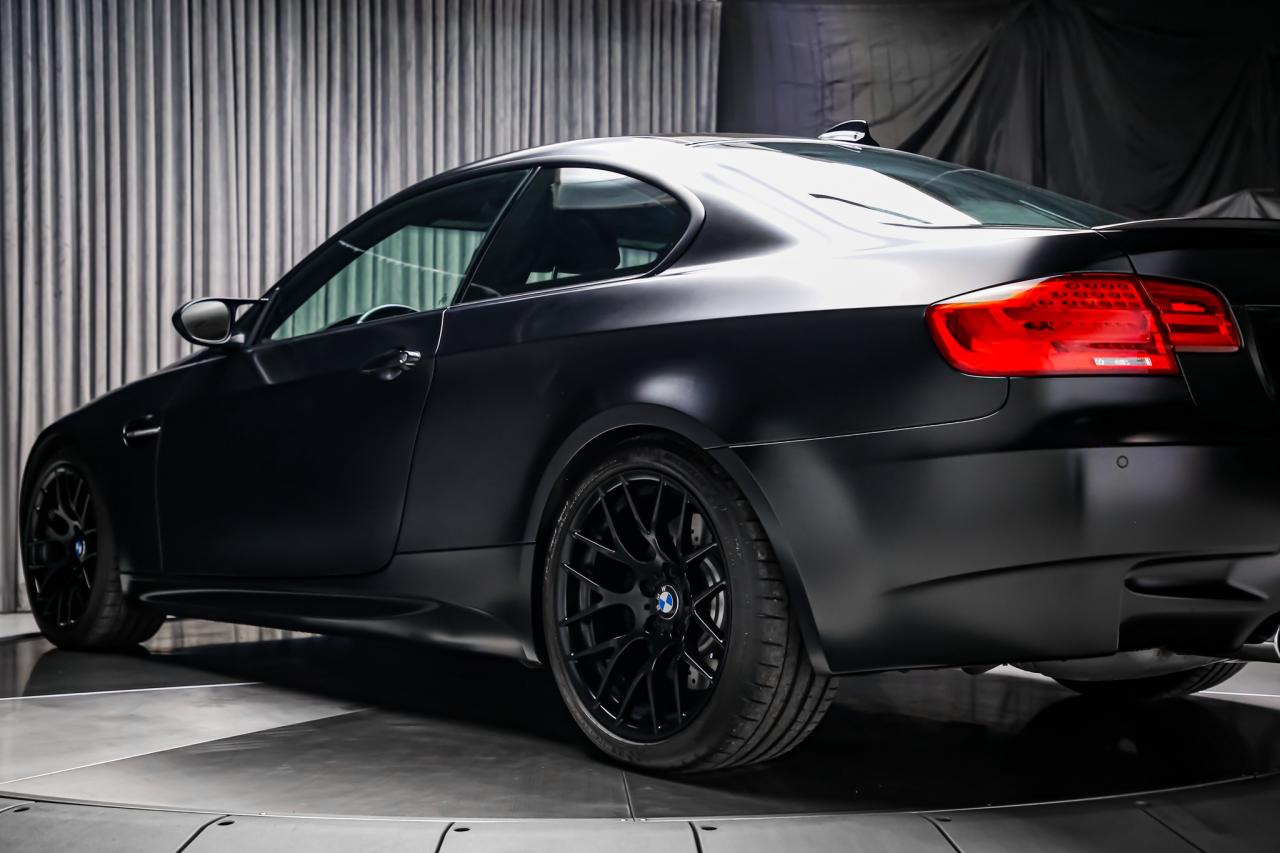 2012 BMW M3 COMPETITION PKG V8 414HP  CARBONROOF NAV FROZENBLK Photo