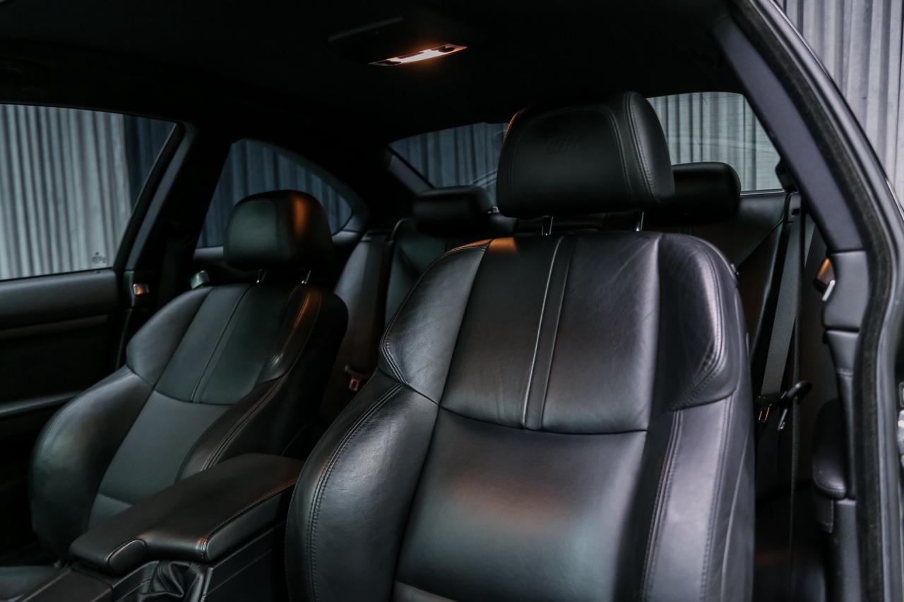 2012 BMW M3 COMPETITION PKG V8 414HP  CARBONROOF NAV FROZENBLK Photo