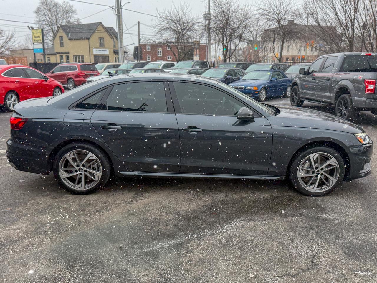 2023 Audi A4 Komfort/quattro/LOW KM/BSM/ROOF/CAMERA/NO ACCIDENT Photo3