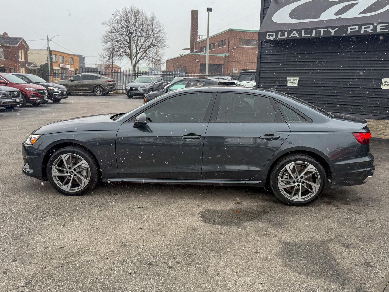2023 Audi A4 Komfort/quattro/LOW KM/BSM/ROOF/CAMERA/NO ACCIDENT Photo