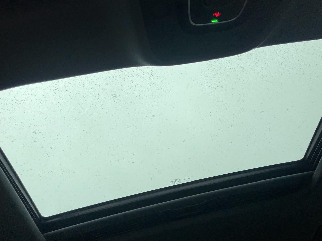 2023 Audi A4 Komfort/quattro/LOW KM/BSM/ROOF/CAMERA/NO ACCIDENT Photo