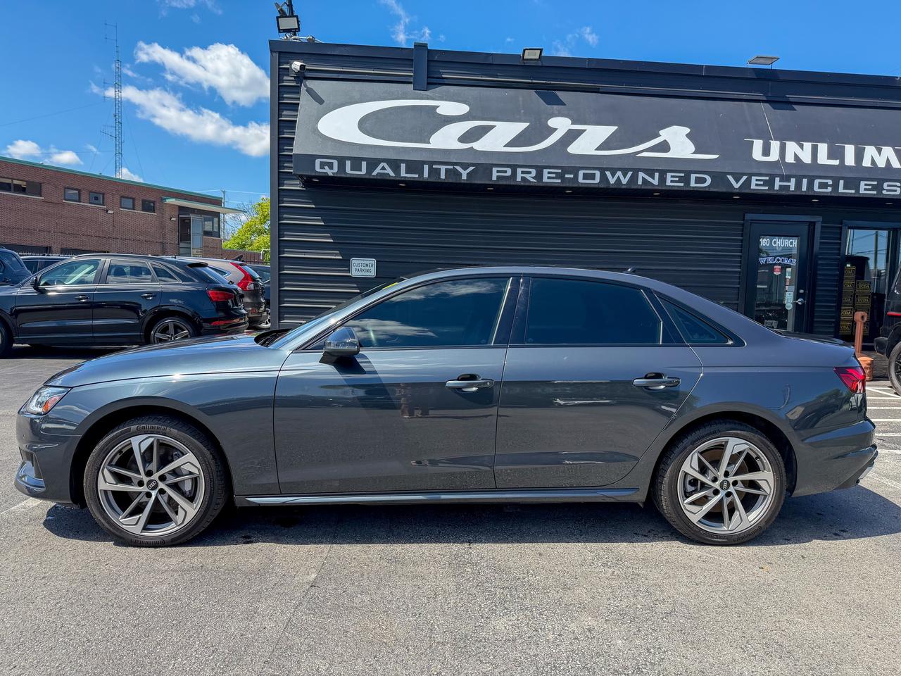 2023 Audi A4 Komfort/quattro/LOW KM/BSM/ROOF/CAMERA/NO ACCIDENT Photo