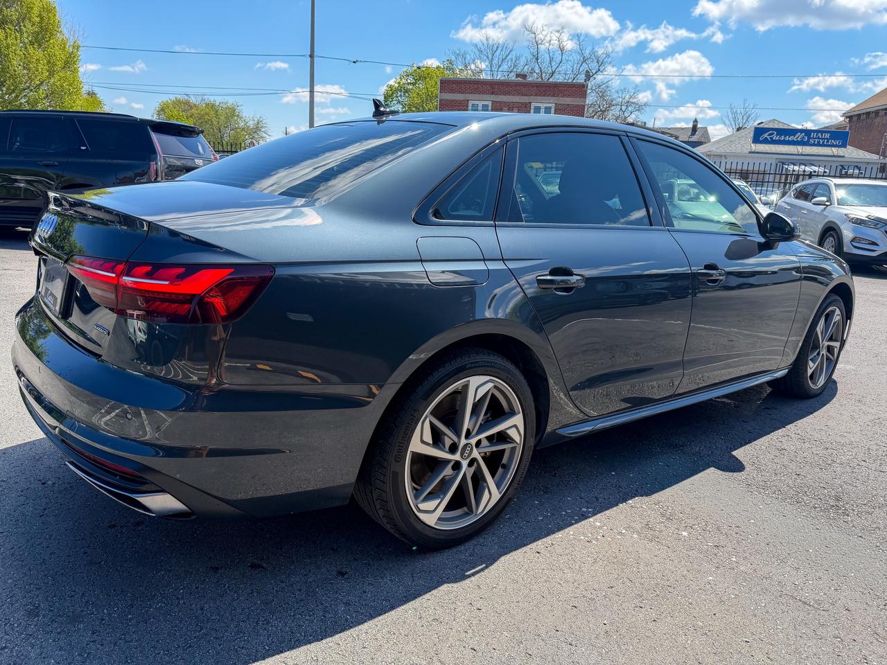 2023 Audi A4 Komfort/quattro/LOW KM/BSM/ROOF/CAMERA/NO ACCIDENT Photo