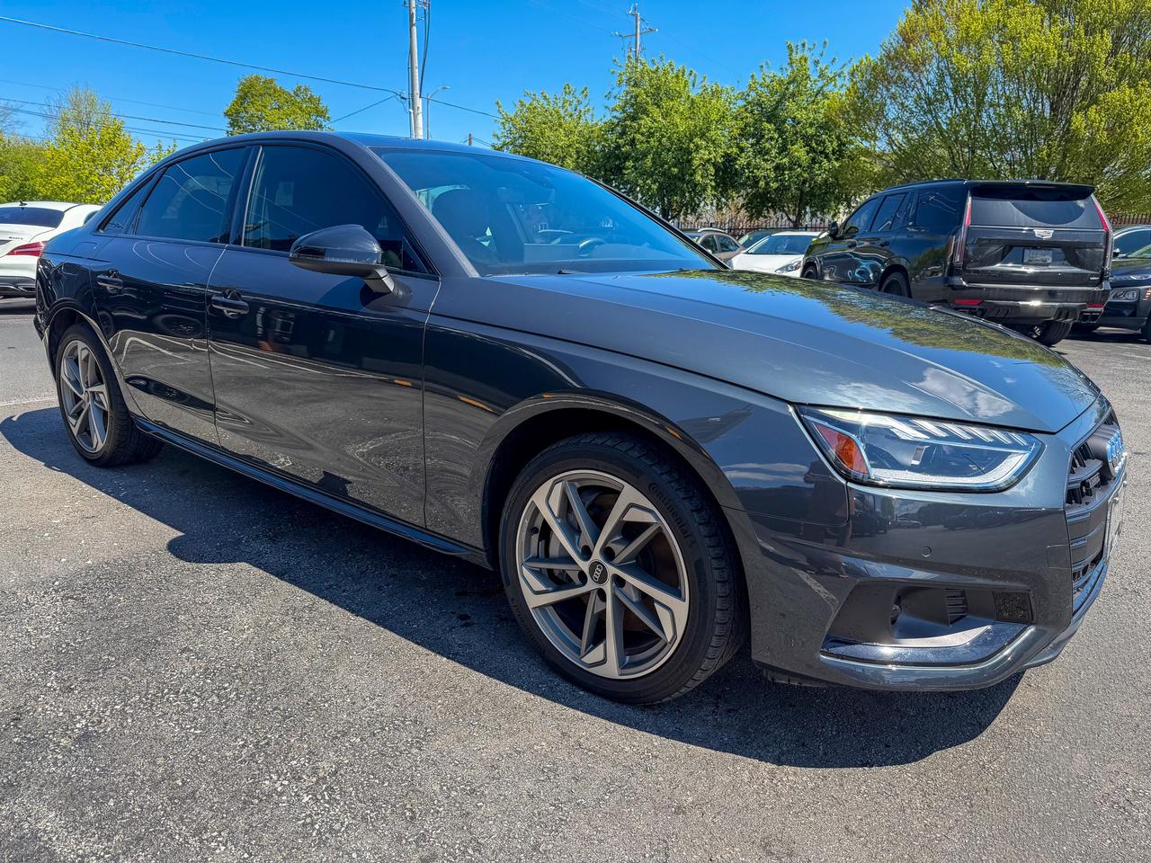 2023 Audi A4 Komfort/quattro/LOW KM/BSM/ROOF/CAMERA/NO ACCIDENT Photo