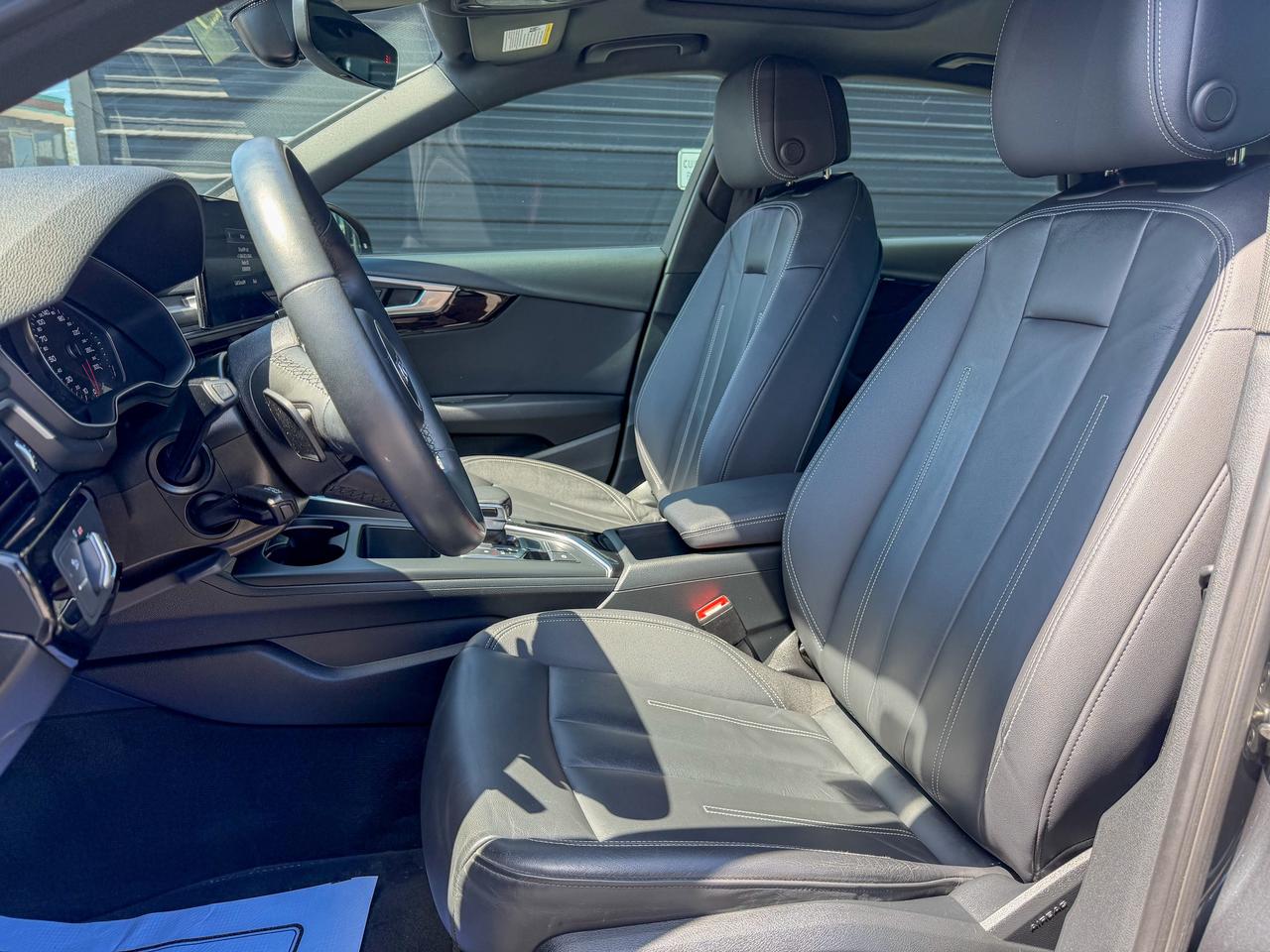 2023 Audi A4 Komfort/quattro/LOW KM/BSM/ROOF/CAMERA/NO ACCIDENT Photo