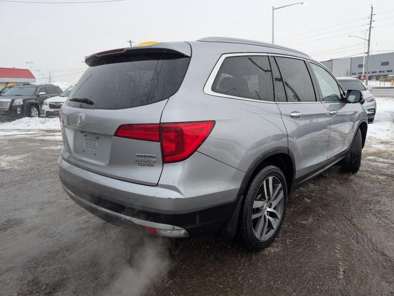 2017 Honda Pilot Touring Photo