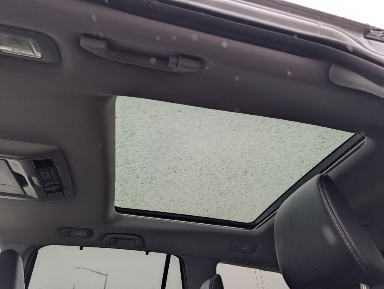 2017 Honda Pilot Touring Photo