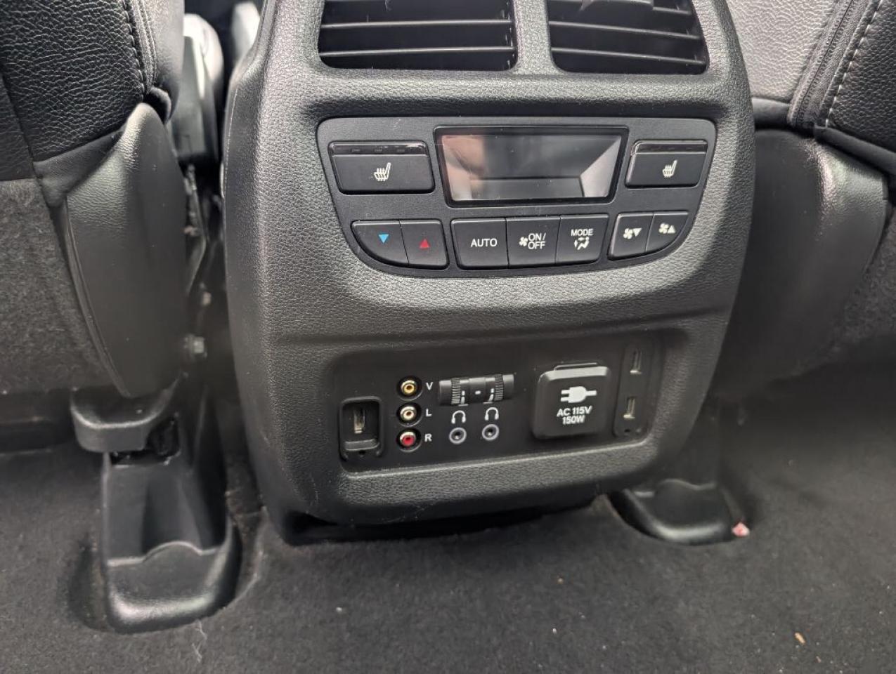 2017 Honda Pilot Touring Photo