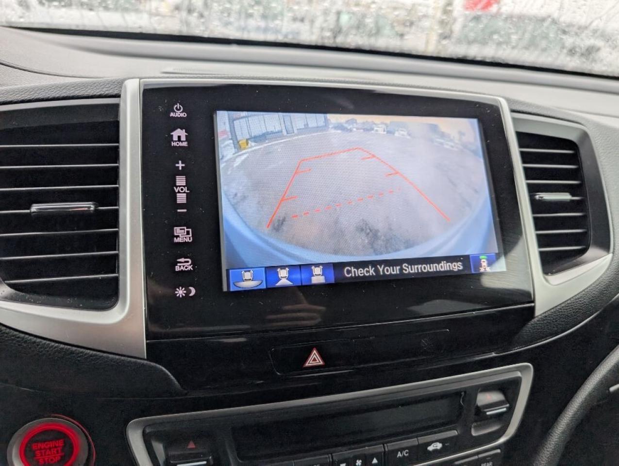 2017 Honda Pilot Touring Photo