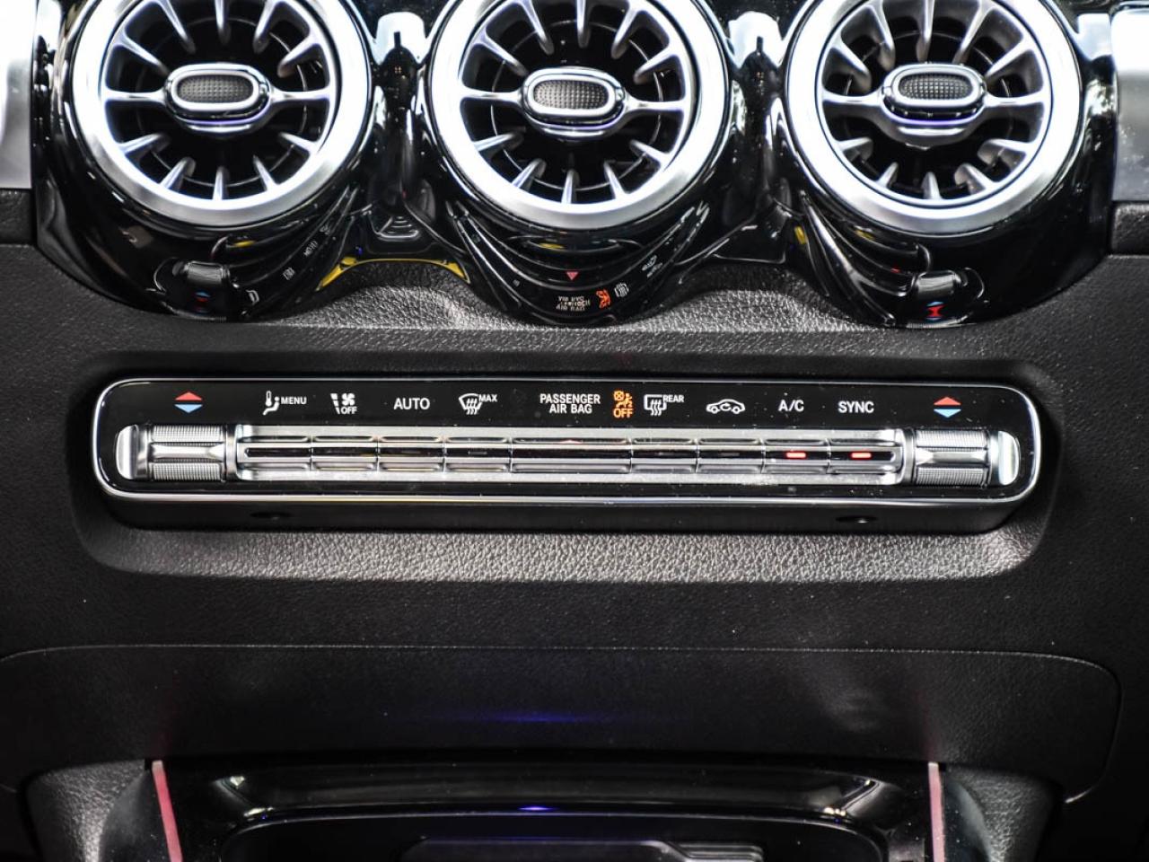 2023 Mercedes-Benz GLB GLB250*PremPkg*RCam*PanoRoof*4Matic*AWD*2.0L Photo