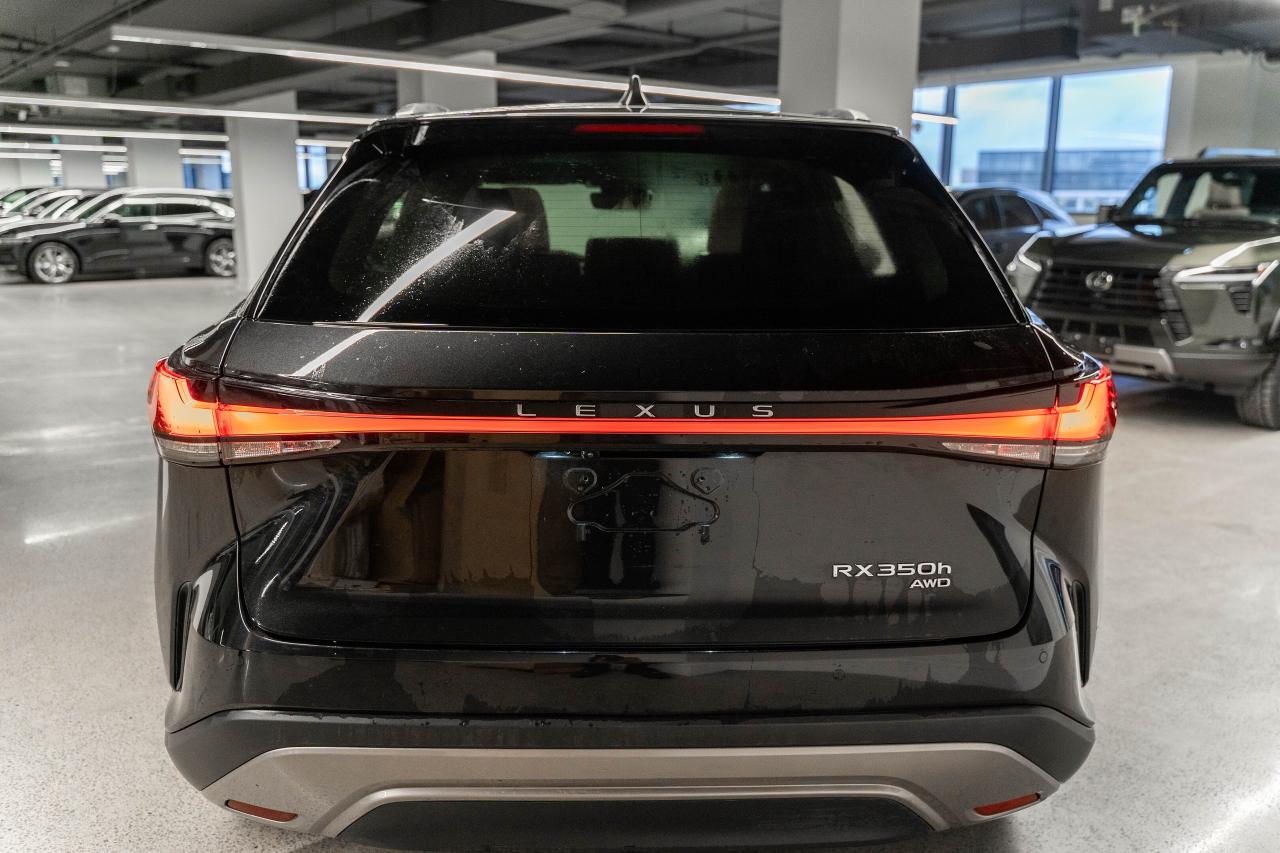 2024 Lexus RX Luxury Pkg Fuel Sipper Welcome Trades Photo4
