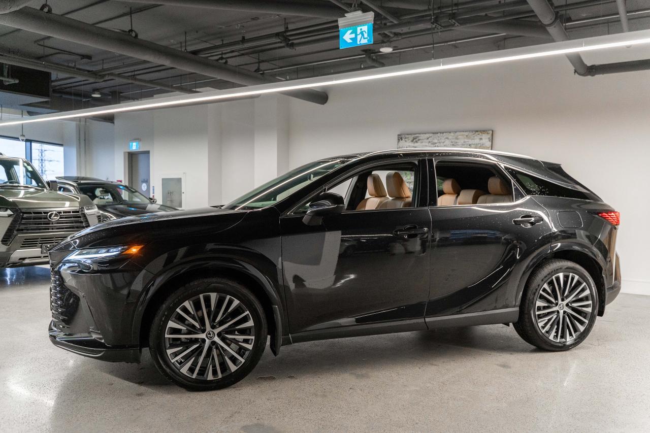 2024 Lexus RX Luxury Pkg Fuel Sipper Welcome Trades Photo2