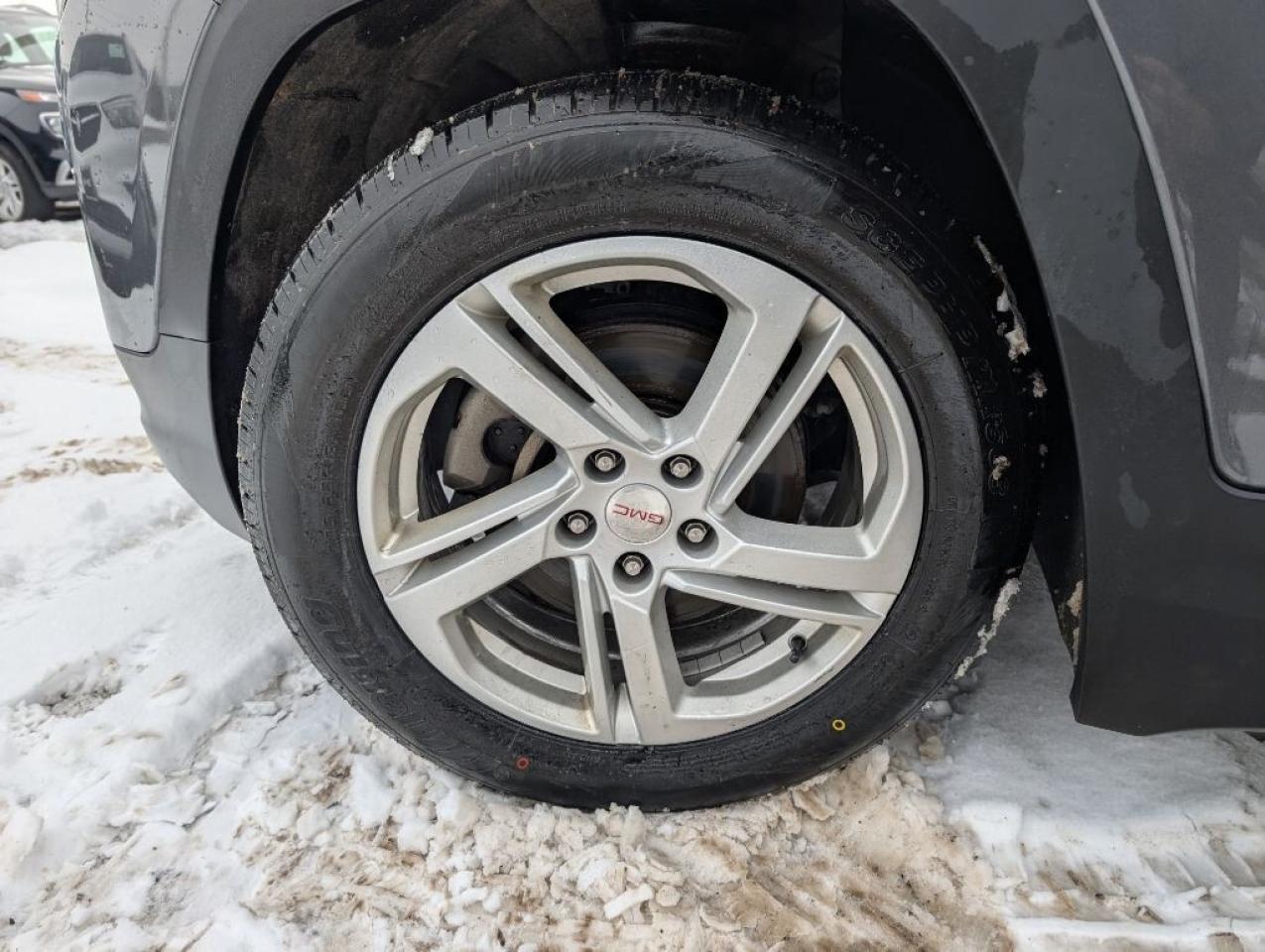 2019 GMC Terrain SLE AWD   PANOROOF   CAMERA   HTD SEATS Photo