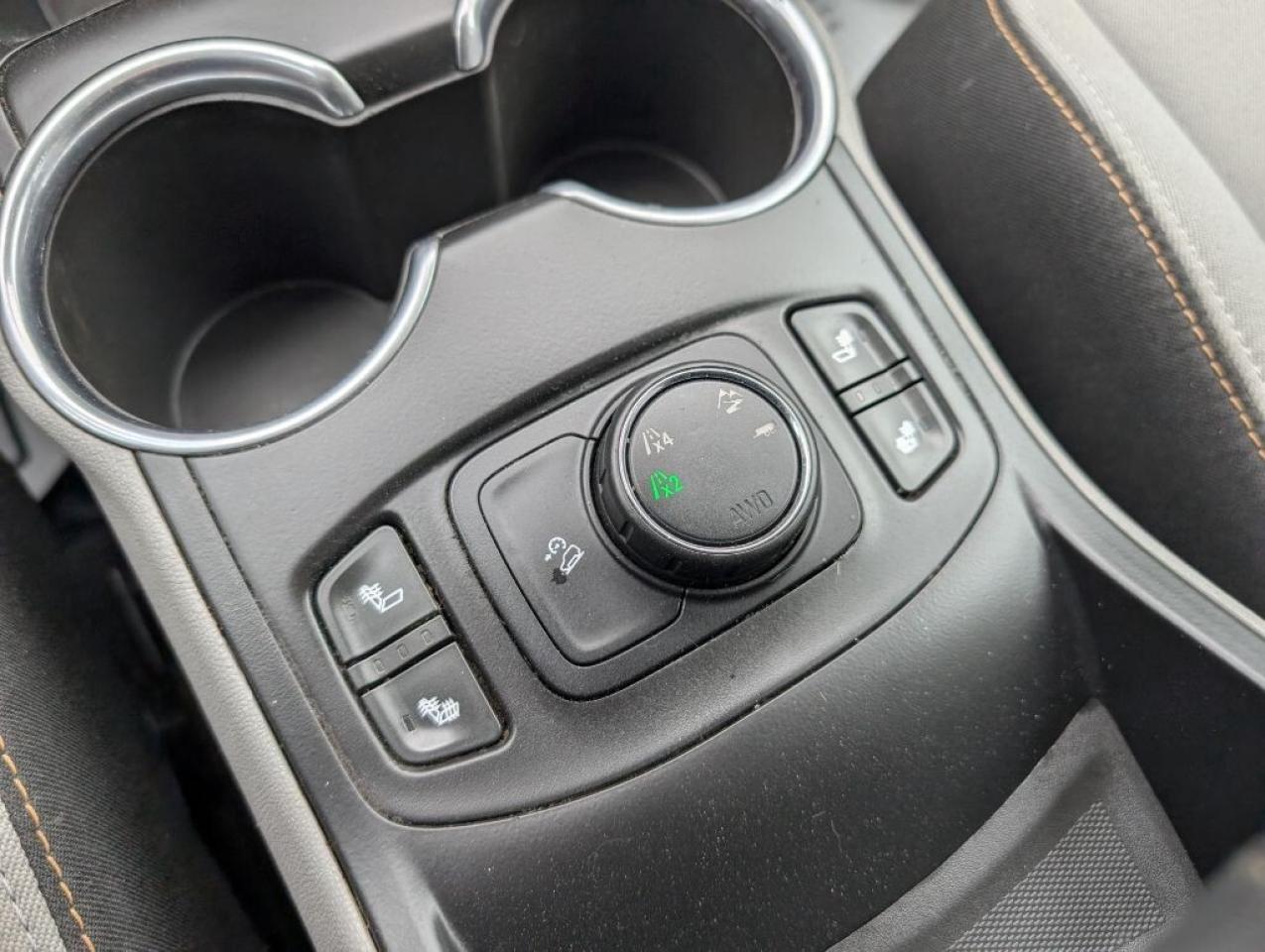 2019 GMC Terrain SLE AWD   PANOROOF   CAMERA   HTD SEATS Photo