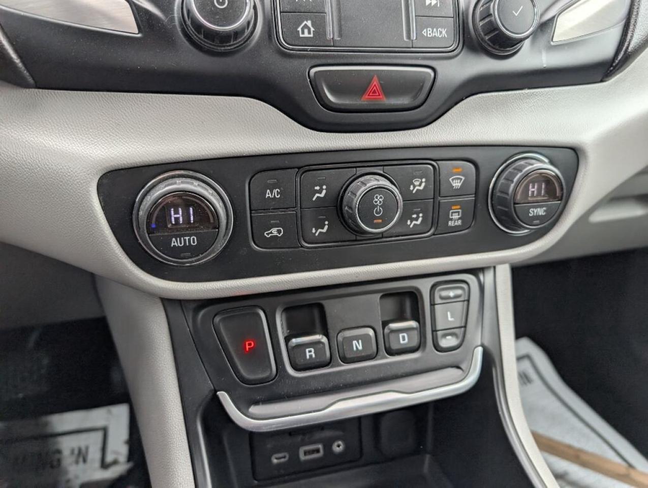 2019 GMC Terrain SLE AWD   PANOROOF   CAMERA   HTD SEATS Photo