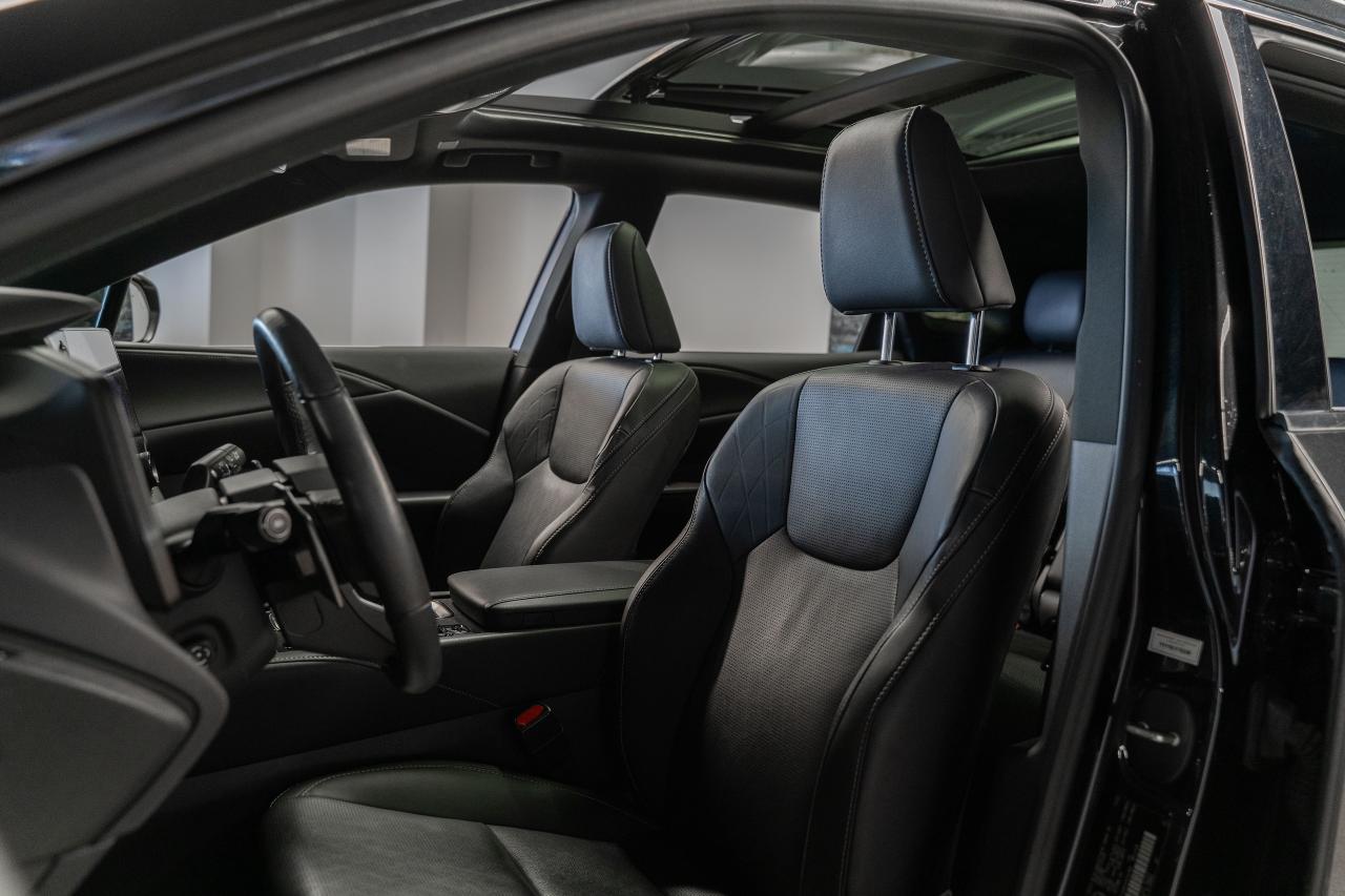 2023 Lexus RX Luxury Pkg Safety Certified Welcome Trades Photo