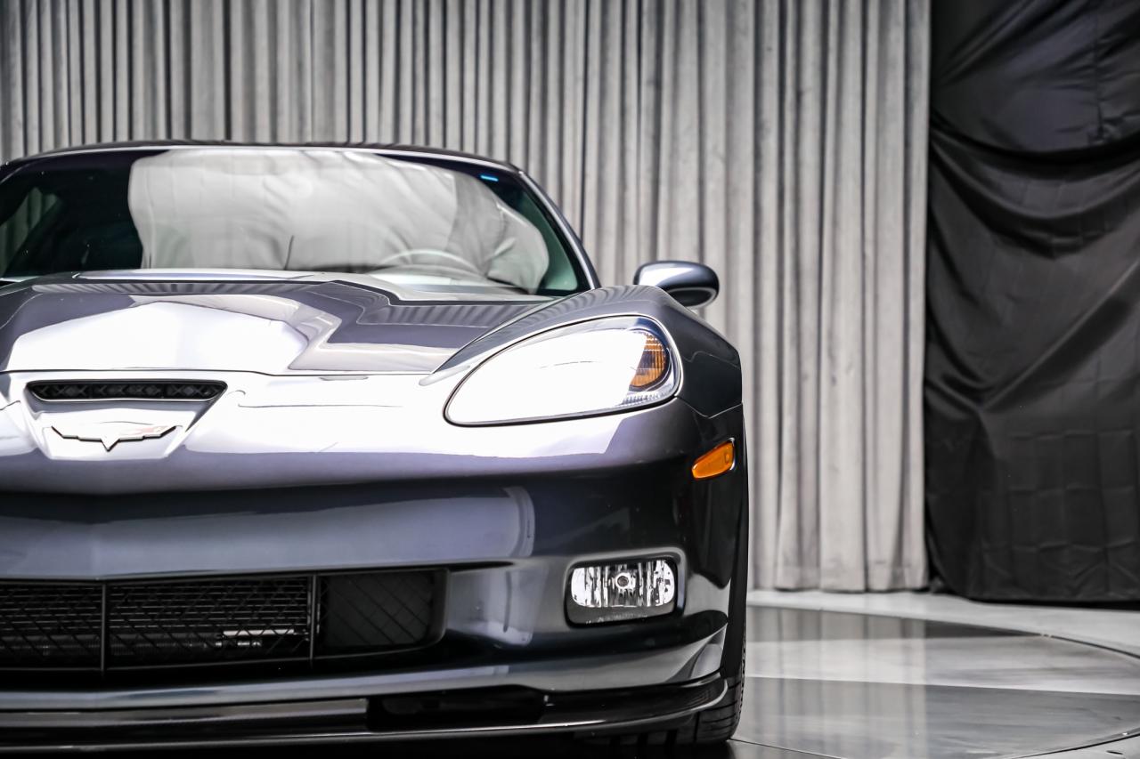2011 Chevrolet Corvette ZR1 w/3ZR 638HP  CARBONCERAMIC FULLPPF LOWKM HUD Photo