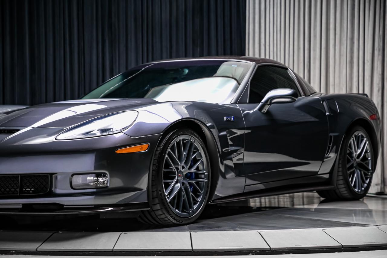 2011 Chevrolet Corvette ZR1 w/3ZR 638HP  CARBONCERAMIC FULLPPF LOWKM HUD Photo