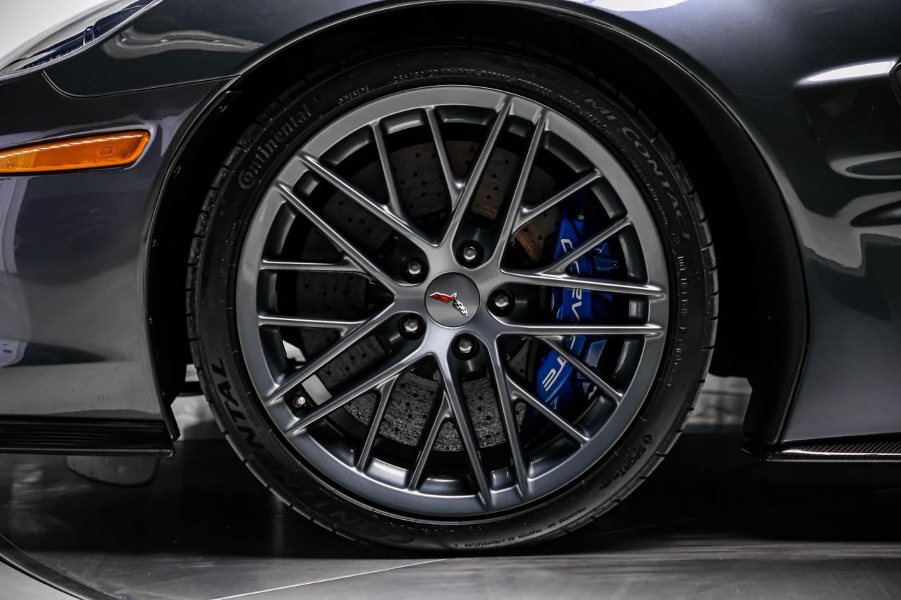 2011 Chevrolet Corvette ZR1 w/3ZR 638HP  CARBONCERAMIC FULLPPF LOWKM HUD Photo