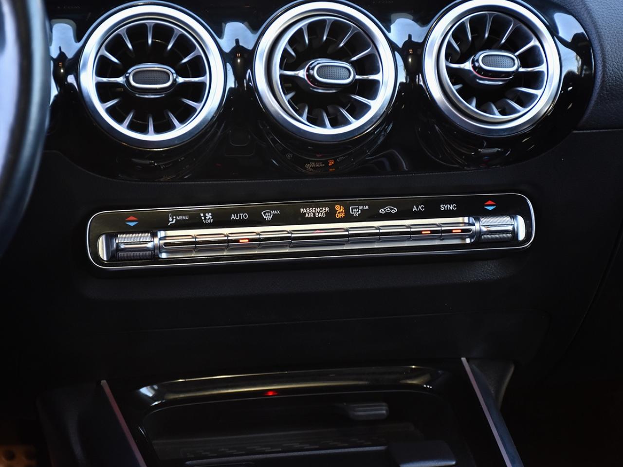 2023 Mercedes-Benz GLA No Accident l Mercedes Warranty l AMG l 4Matic l Photo