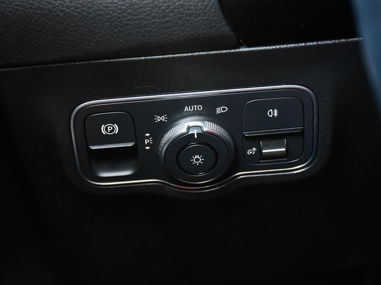 2023 Mercedes-Benz GLA GLA250*AMG*2.0*BSM*LDW*ACC*PanoRoof*MBWarranty Photo