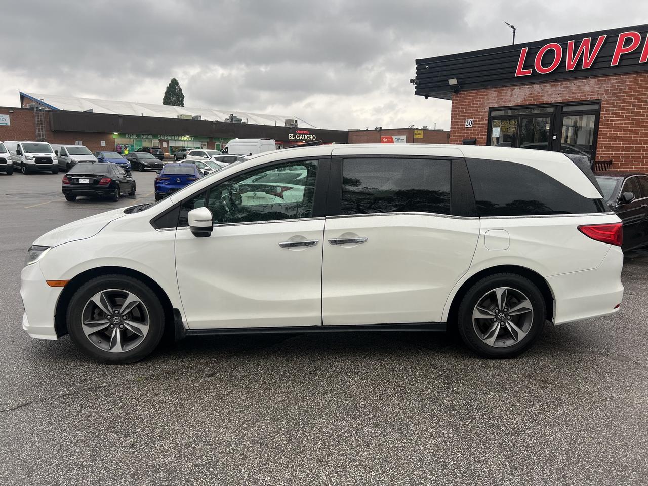 2018 Honda Odyssey EX l V6 l 3.5 l 7 Passanger l Carplay l Honda Vac Photo3