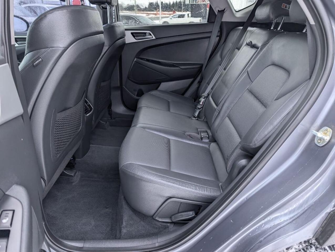 2017 Hyundai Tucson SE AWD  LEATHER   PANOROOF   CAMERA   HTD SEATS Photo