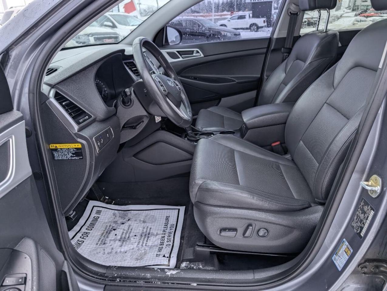 2017 Hyundai Tucson SE AWD  LEATHER   PANOROOF   CAMERA   HTD SEATS Photo