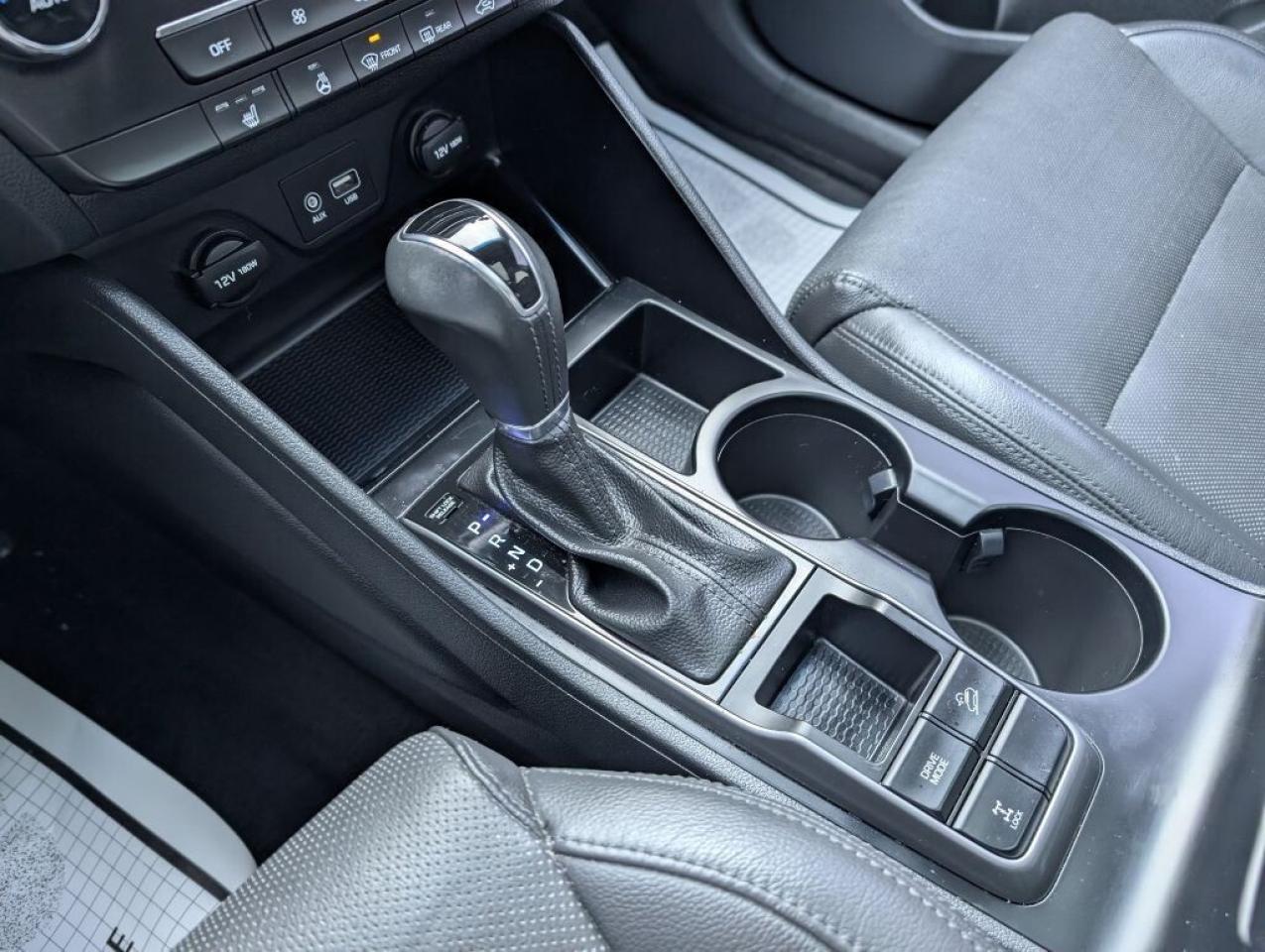 2017 Hyundai Tucson SE AWD  LEATHER   PANOROOF   CAMERA   HTD SEATS Photo