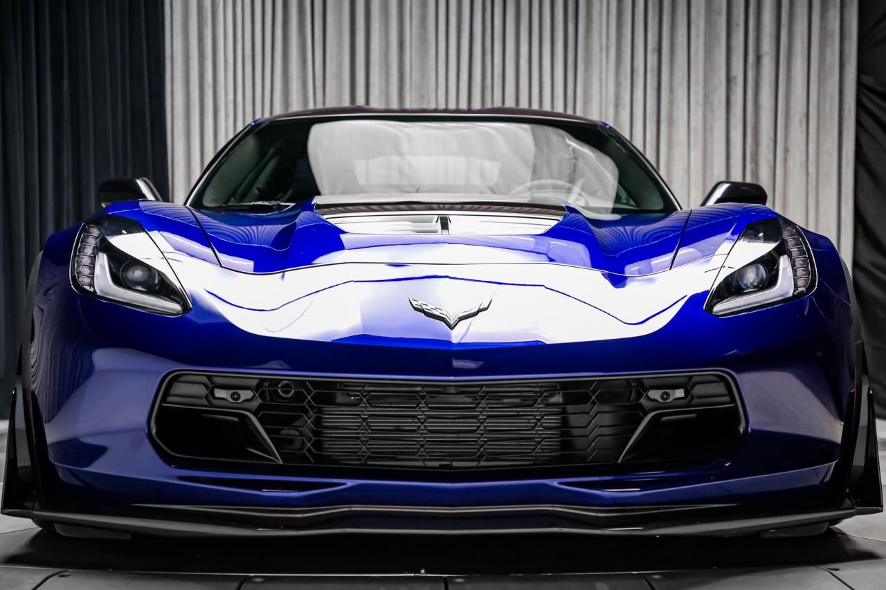 2017 Chevrolet Corvette Z06 2LZ MANUAL 650HP NOACCDNT CARBONEXT COMP.SEATS Photo