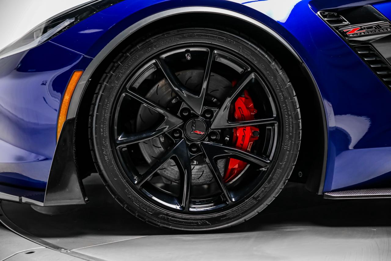 2017 Chevrolet Corvette Z06 2LZ MANUAL 650HP NOACCDNT CARBONEXT COMP.SEATS Photo