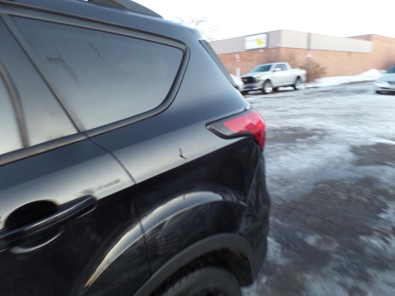 2019 Ford Escape Titanium 4WD Photo