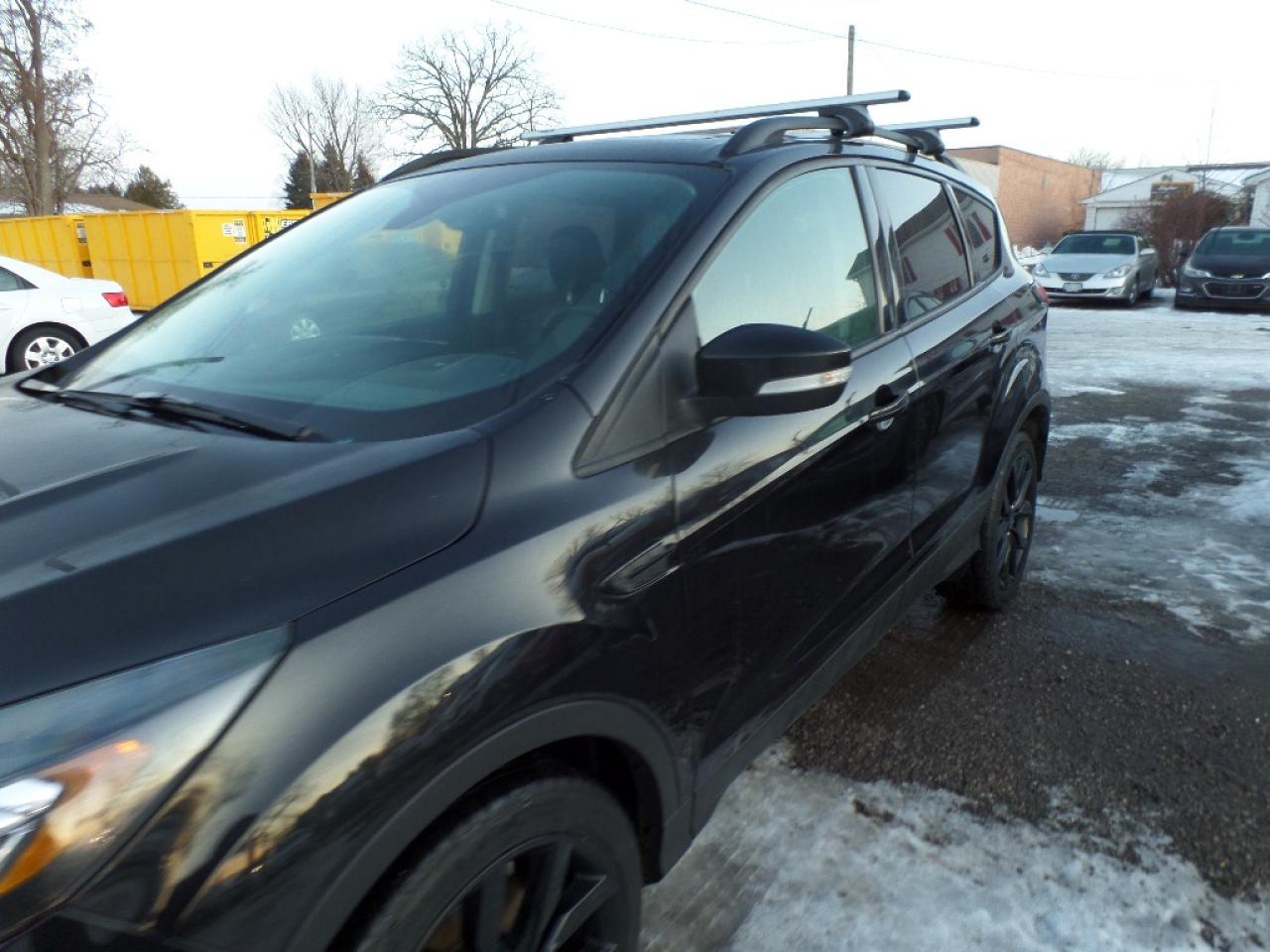 2019 Ford Escape Titanium 4WD Photo
